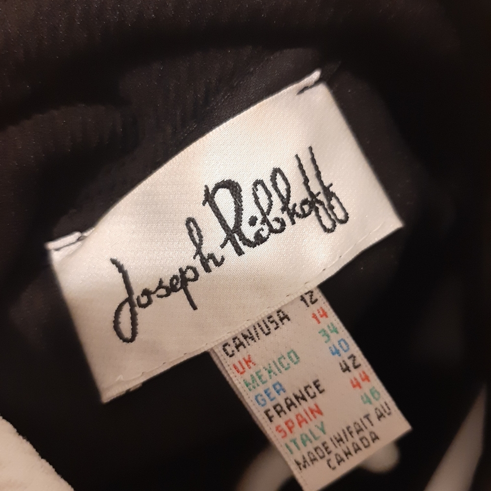 Beautiful Jacket - Picture 2 of 3